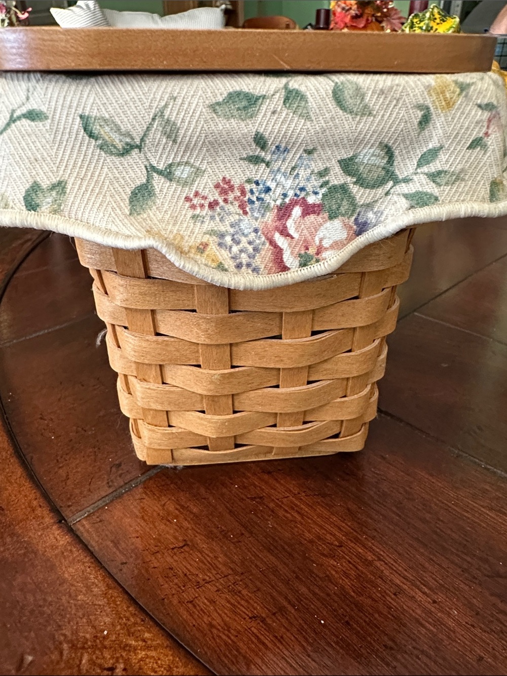 Woven Natural  Longaberger basket with Floral Fabric Liner,wooden top, protector